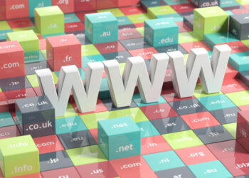Gunakan domain yang sesuai dengan kebutuhan website kamu.