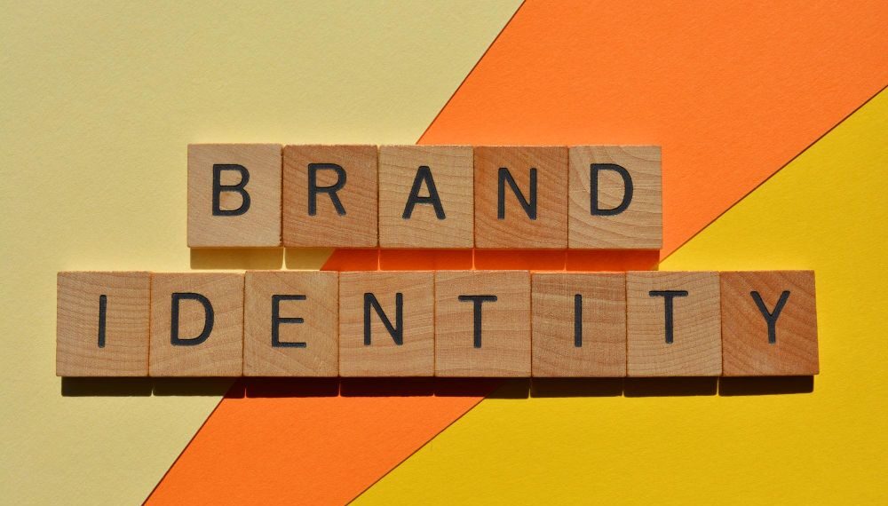 Apa itu brand identity?