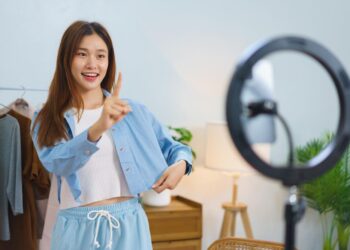 Bagaimana cara live di TikTok?