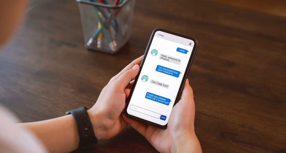 Salah satu fungsi chatbot adalah untuk meningkatkan customer experience.