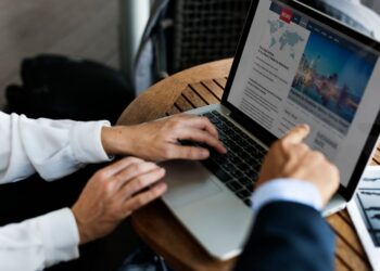 Press release adalah salah satu bentuk komunikasi melalui media massa