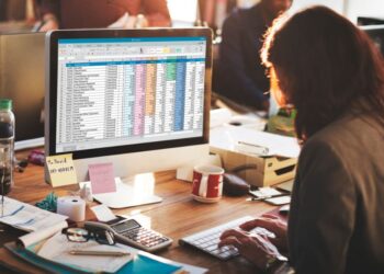 Apa itu freelance data entry?