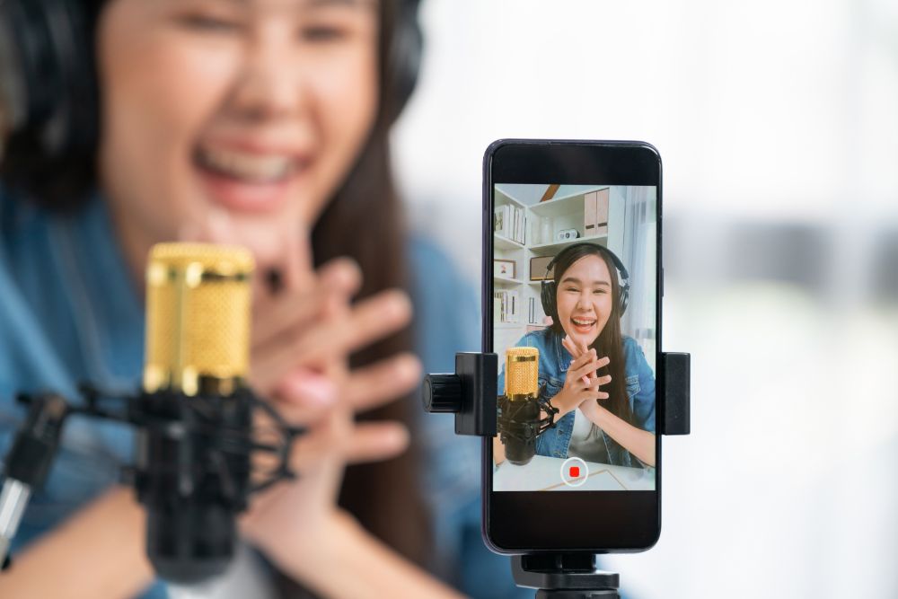 Apa saja yang termasuk konten yang ditolak monetisasi?
